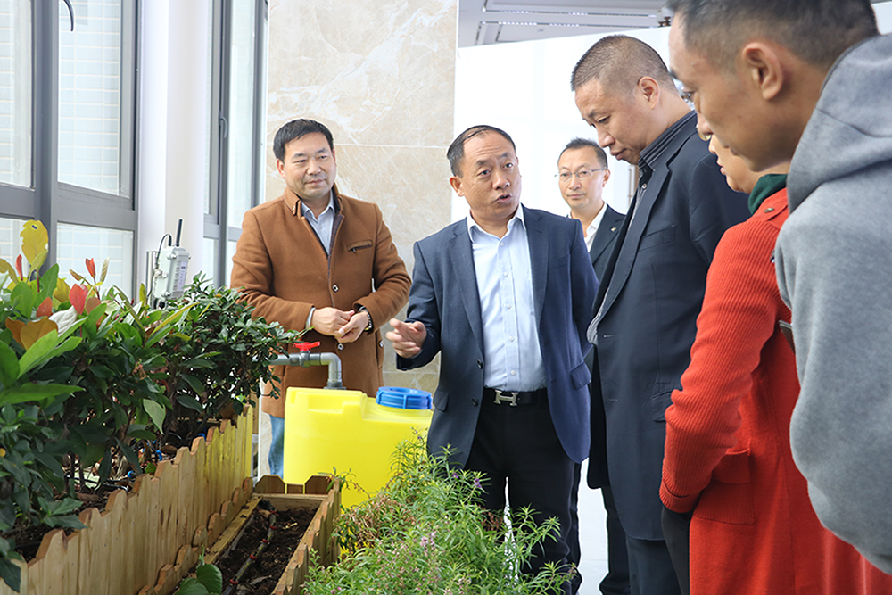 常偉書記視察1.jpg
